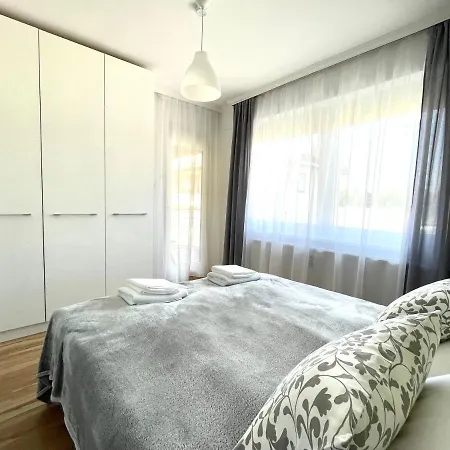 Papp-lakas Apartment Zirc